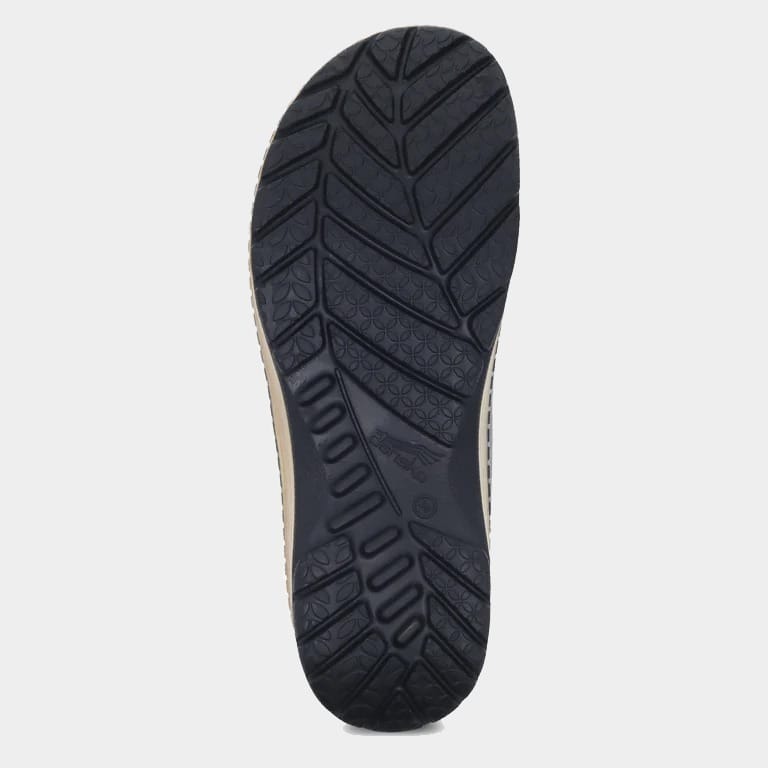 Kane Black Molded
