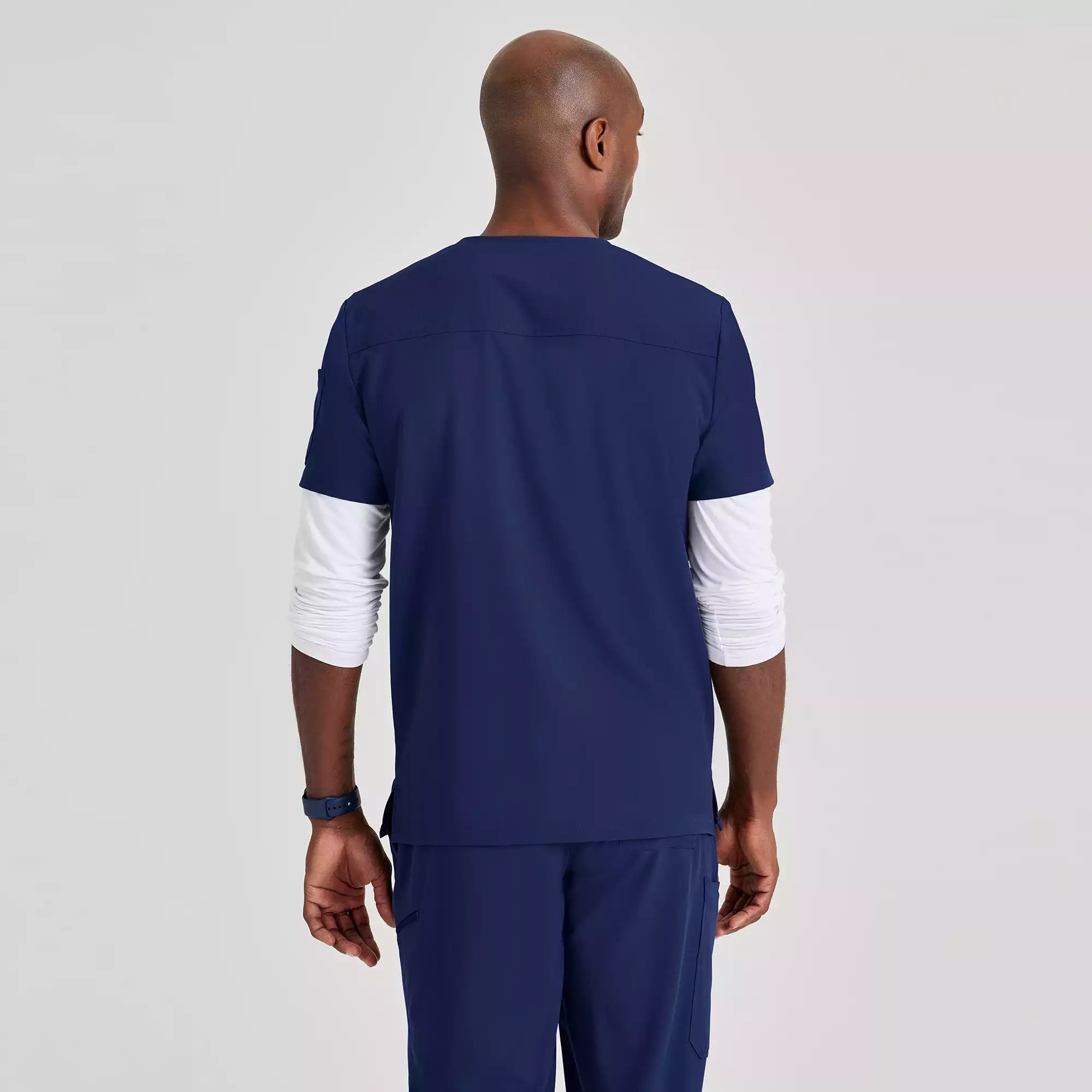 Barco Unify Men's 3 Pocket V-neck Top | BUT153