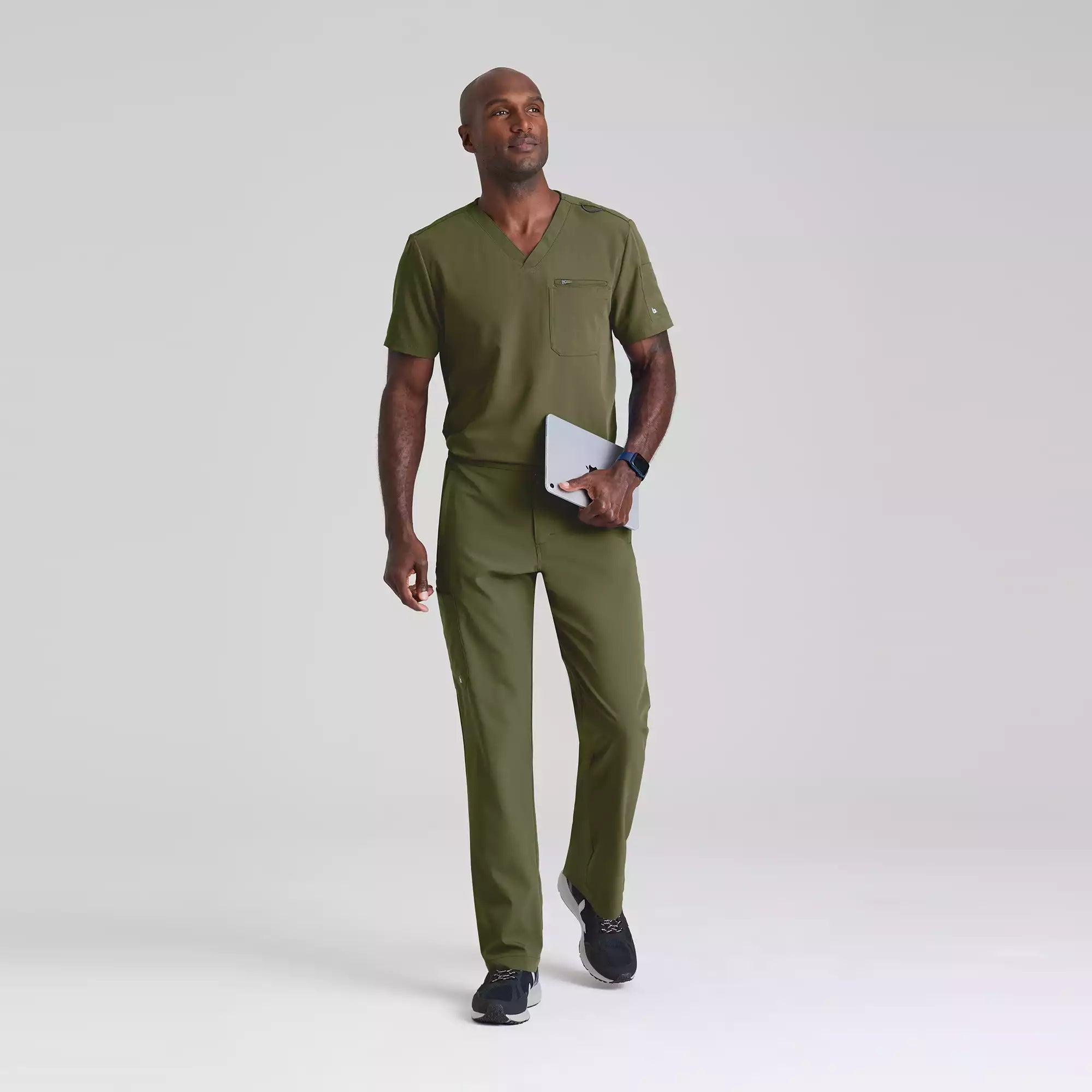 Barco Unify Men's 3 Pocket V-neck Top | BUT153