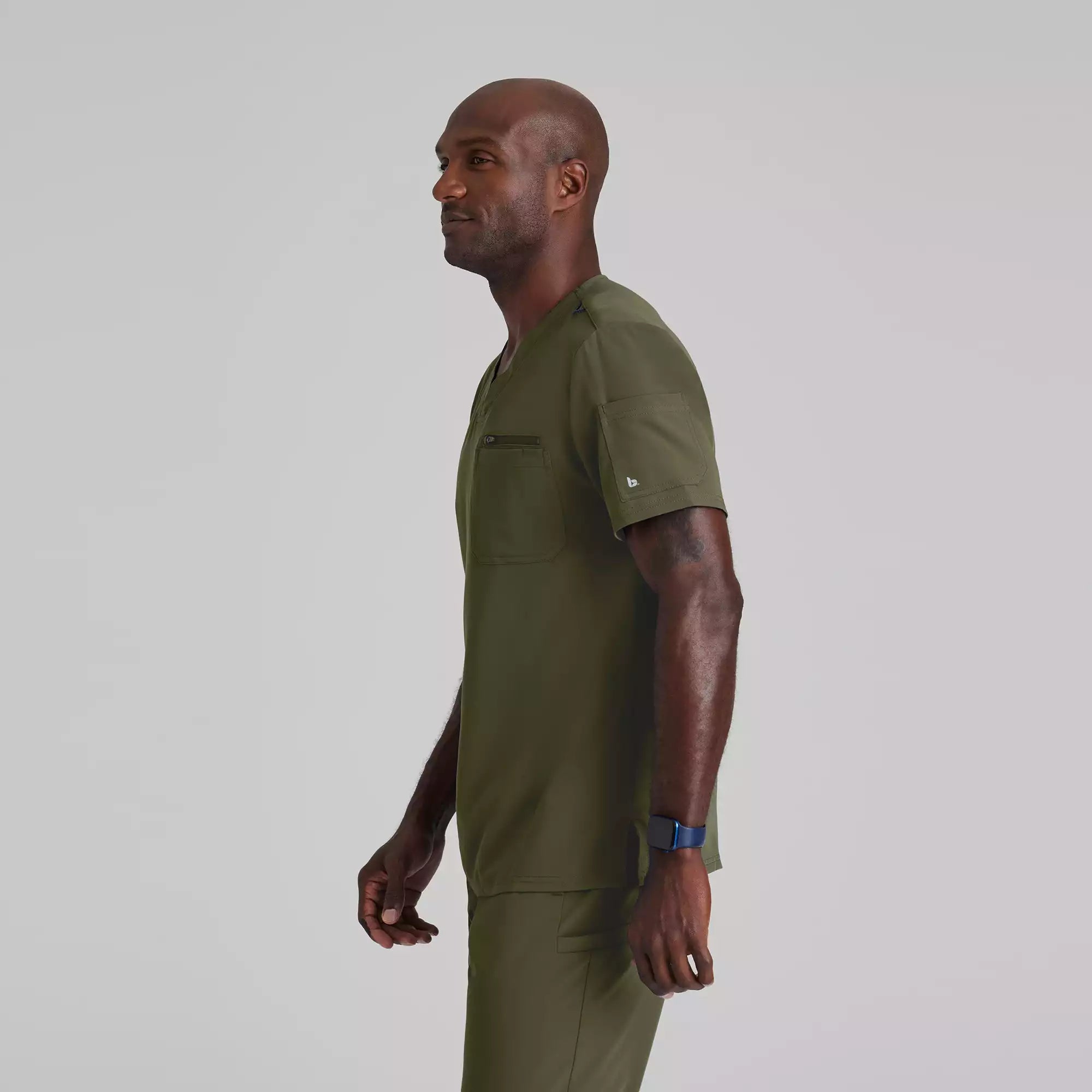 Barco Unify Men's 3 Pocket V-neck Top | BUT153