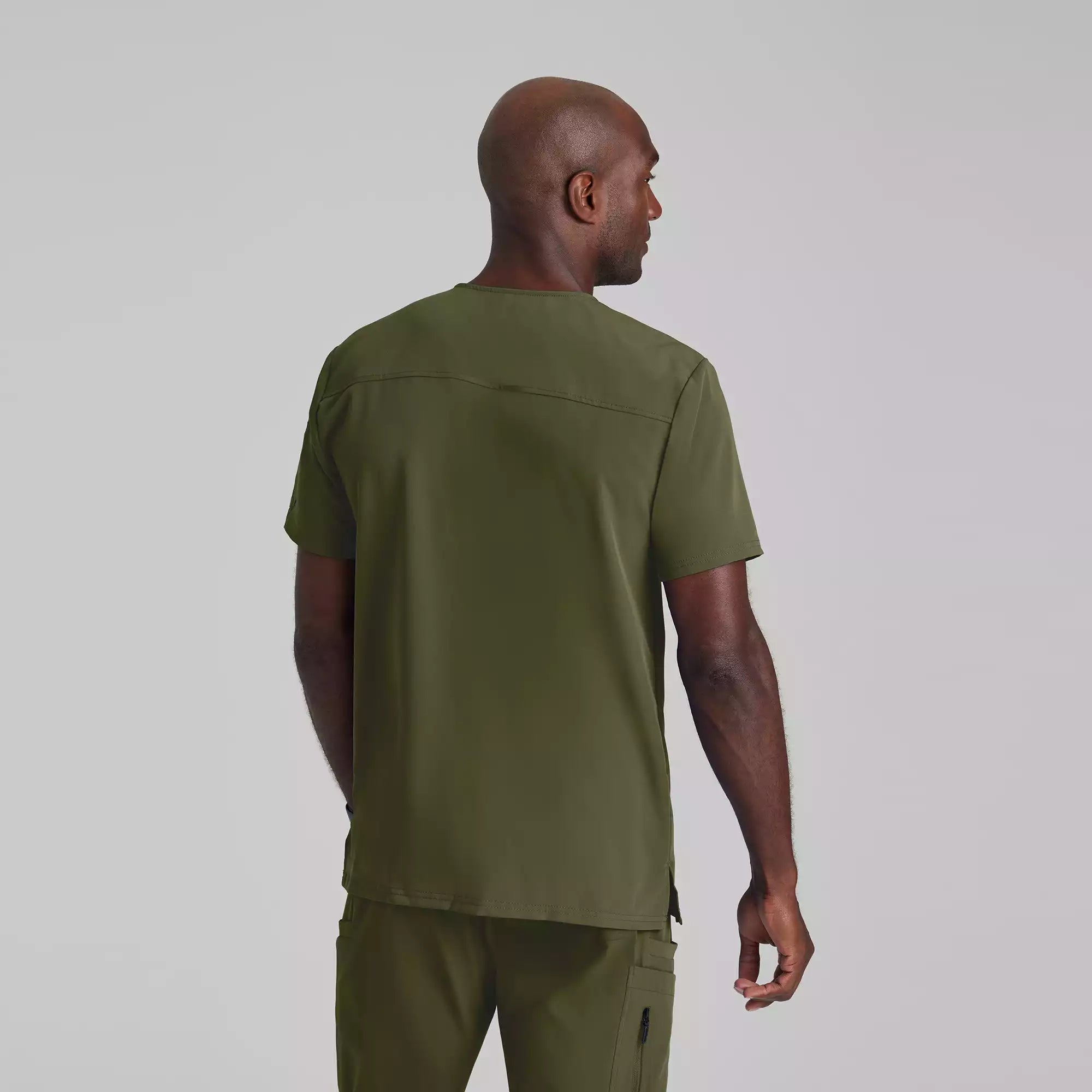 Barco Unify Men's 3 Pocket V-neck Top | BUT153