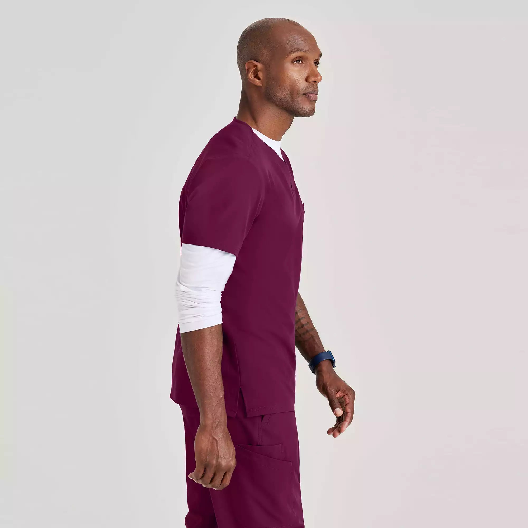 Barco Unify Men's 3 Pocket V-neck Top | BUT153