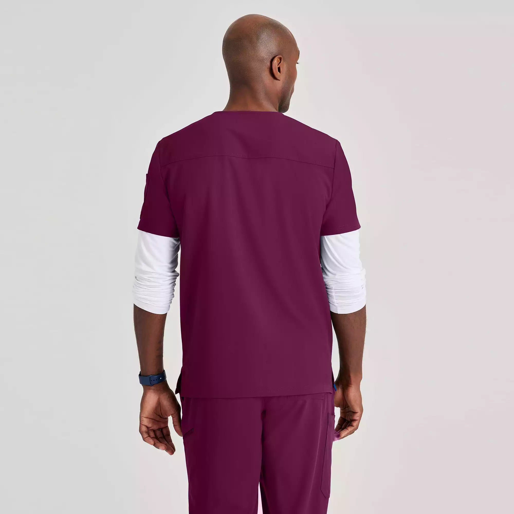 Barco Unify Men's 3 Pocket V-neck Top | BUT153