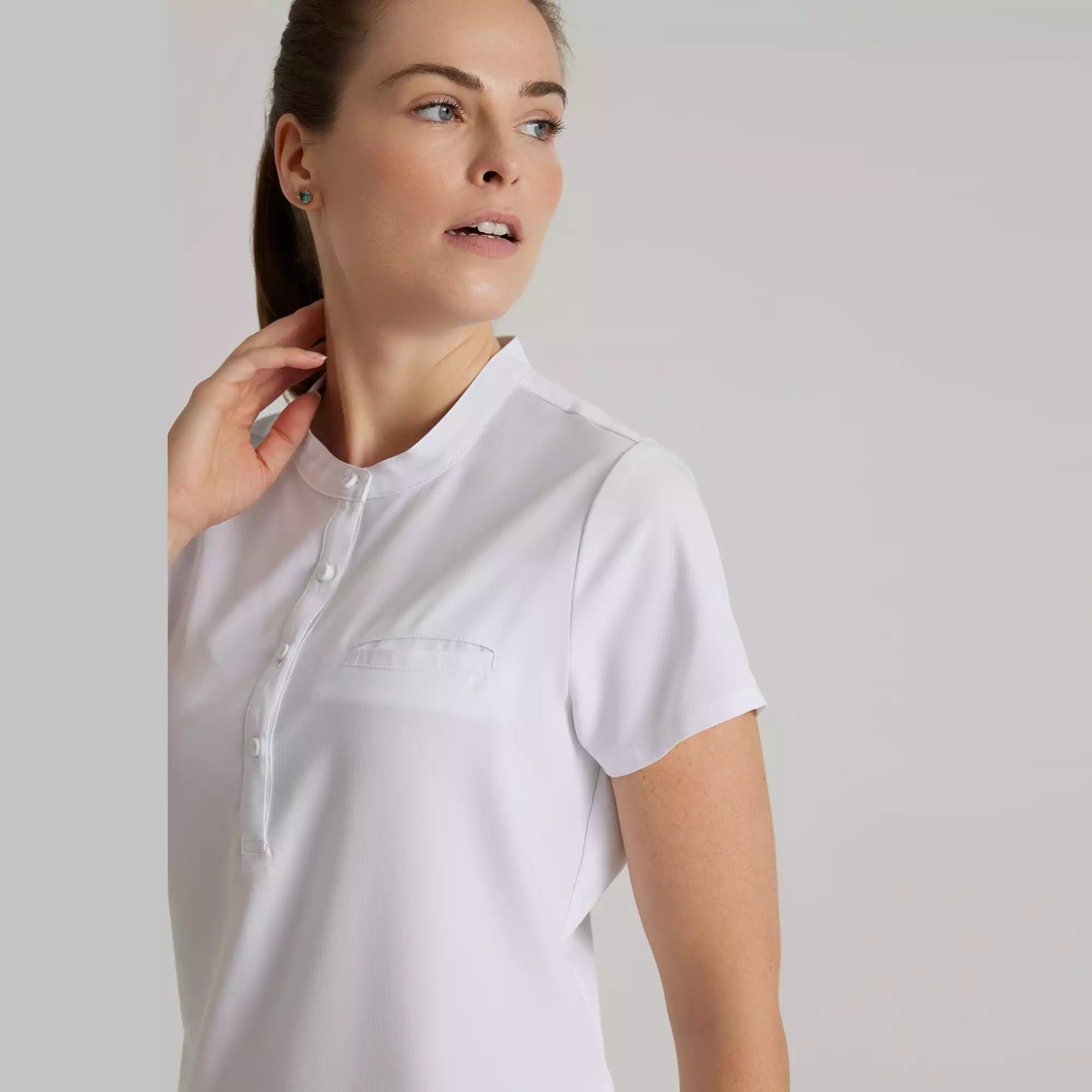 Barco Unify Women's 4 Pocket V-neck Top | BUT167