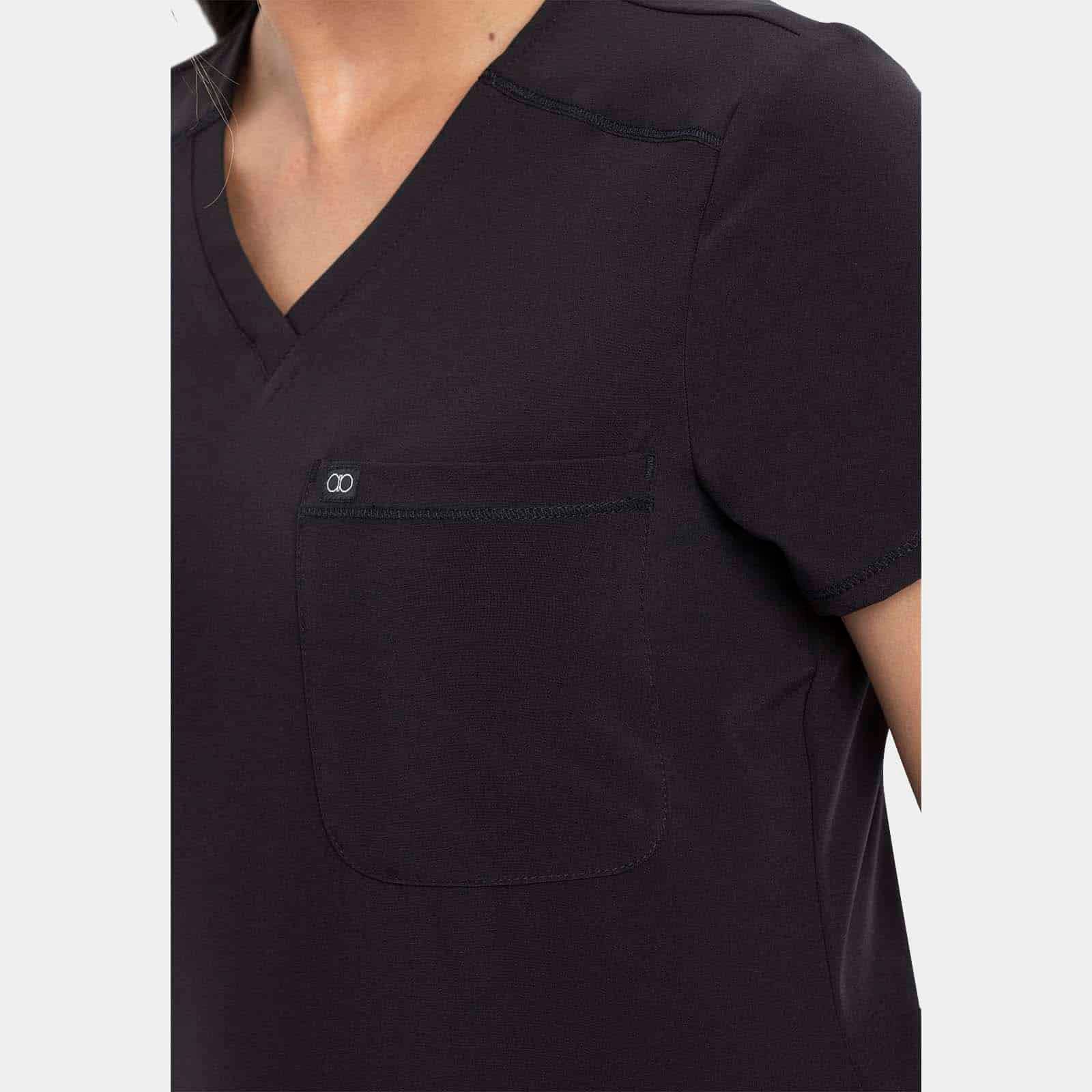 Tuckable V-Neck Top | CKA690