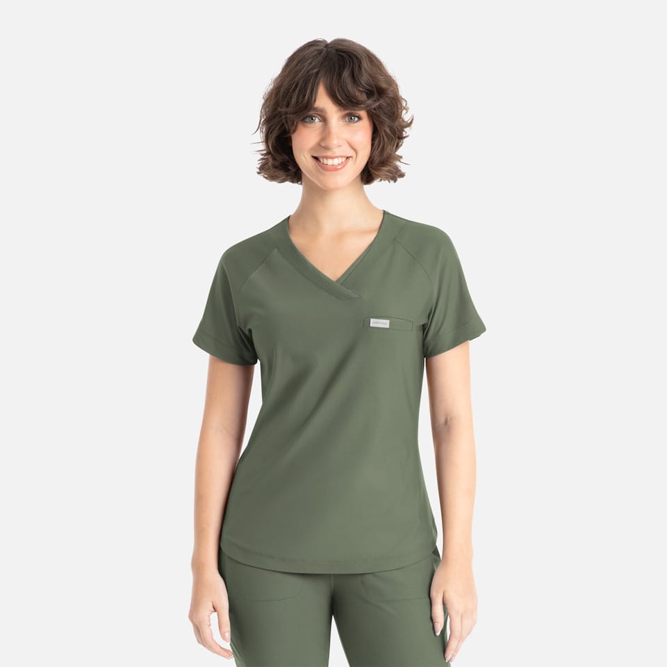 Luna Raglan Scrub Top | 2502