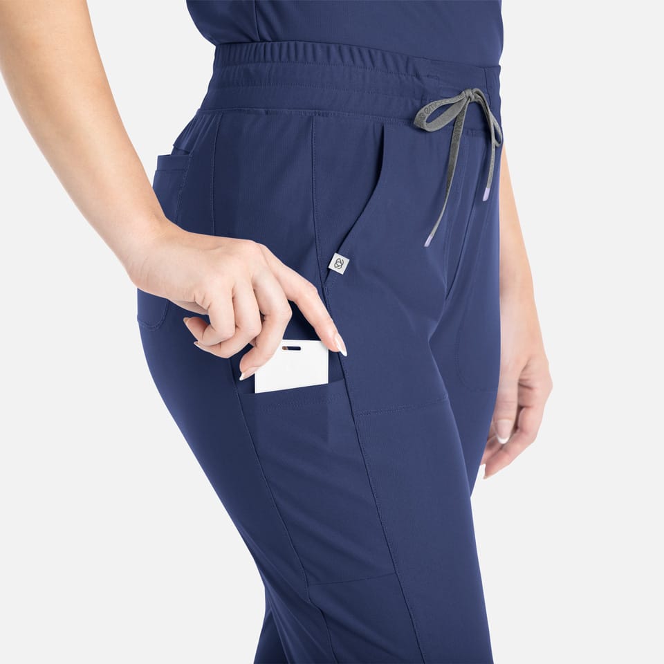 Mia Tapered Leg Pant | 2902