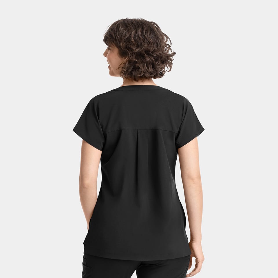 EPIC by IRG - Women's Dolman 3 Pocket Top | 4804