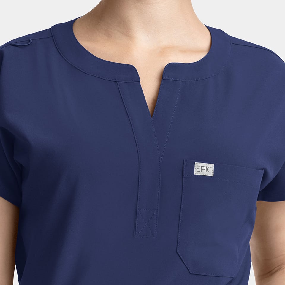 EPIC by IRG - Women's Dolman 3 Pocket Top | 4804