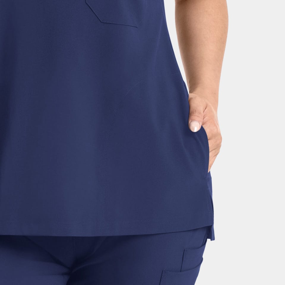 EPIC by IRG - Women's Dolman 3 Pocket Top | 4804