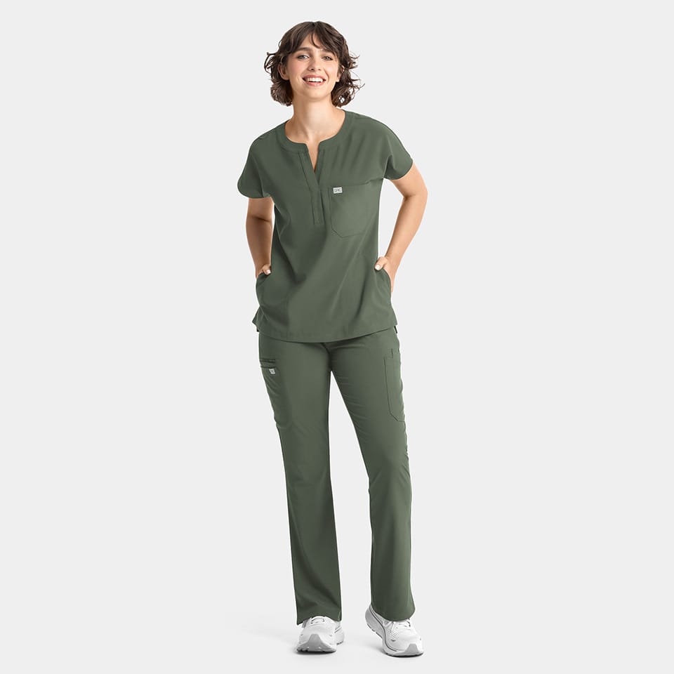 EPIC by IRG - Women's Dolman 3 Pocket Top | 4804