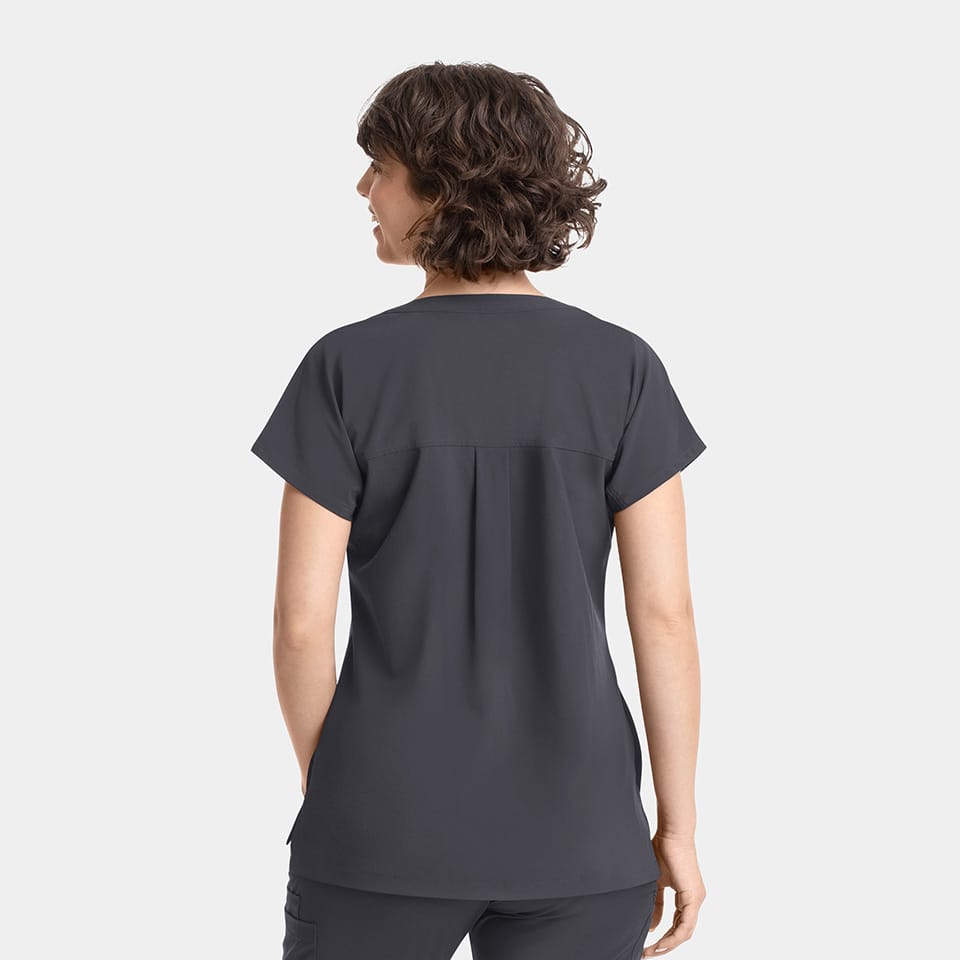 EPIC by IRG - Women's Dolman 3 Pocket Top | 4804