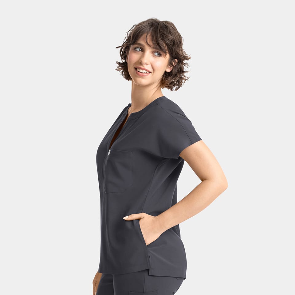 EPIC by IRG - Women's Dolman 3 Pocket Top | 4804