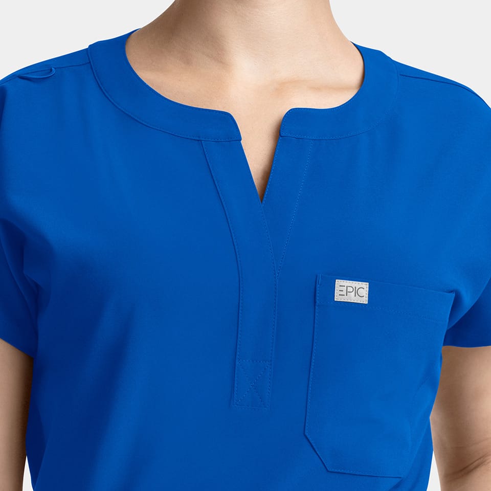 EPIC by IRG - Women's Dolman 3 Pocket Top | 4804