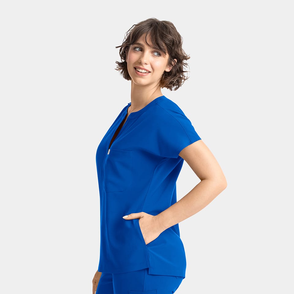 EPIC by IRG - Women's Dolman 3 Pocket Top | 4804