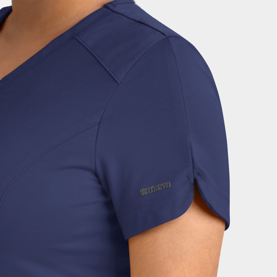 Women's Curved V-Neck Top | 20302