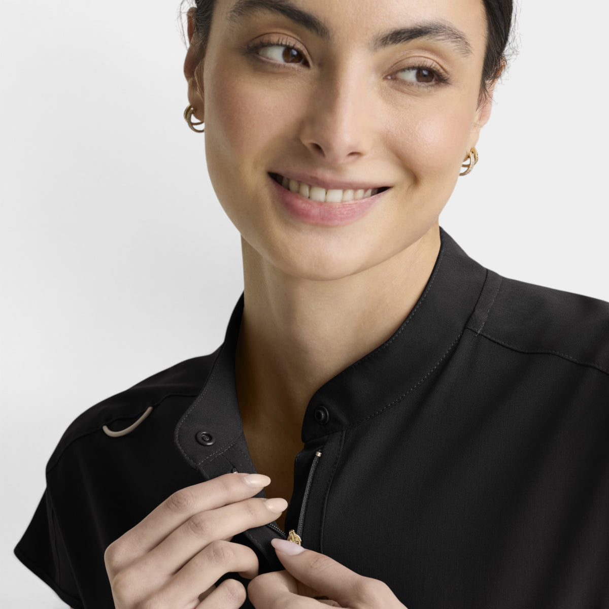 Aria 6-Pocket Sportneck Zip-Front Top | GRGT320