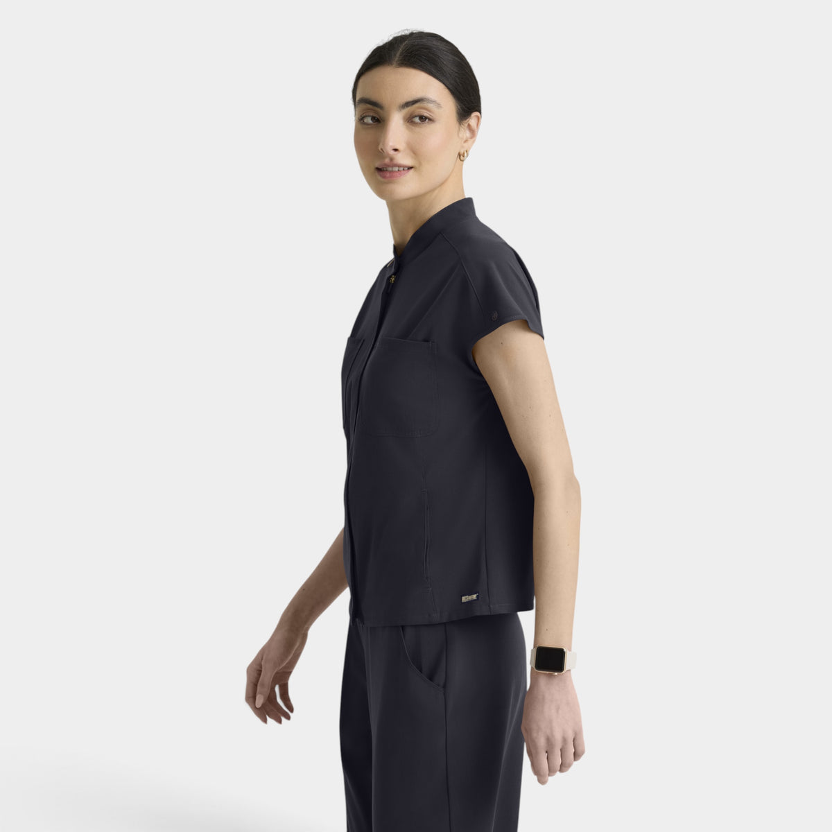 Aria 6-Pocket Sportneck Zip-Front Top | GRGT320