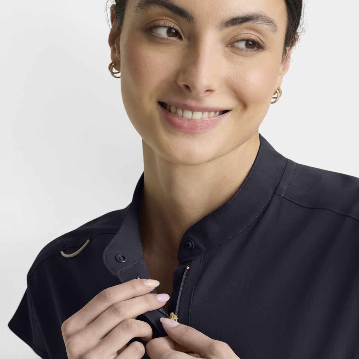 Aria 6-Pocket Sportneck Zip-Front Top | GRGT320