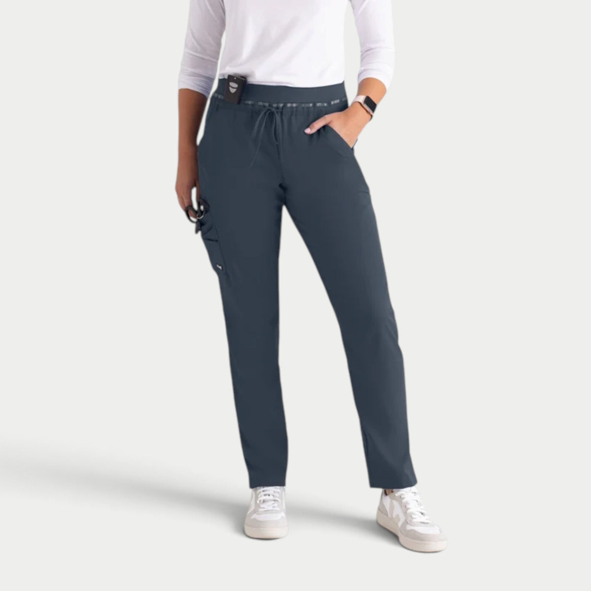 Serena 7-Pocket Mid-Rise Tapered Leg Pant | GRSP526