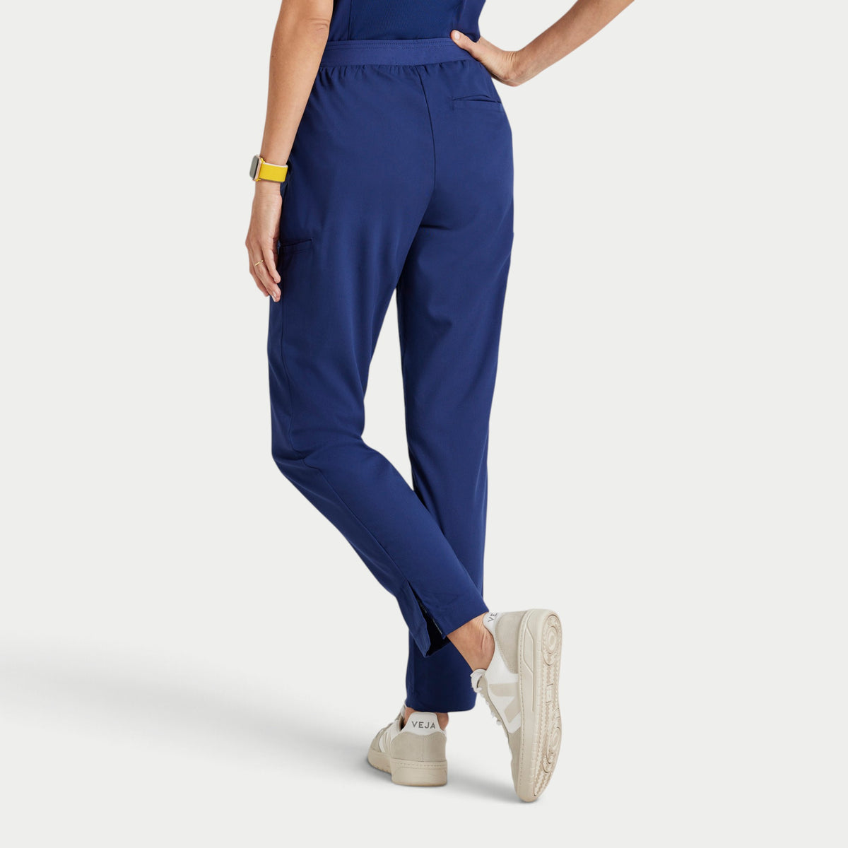 Serena 7-Pocket Mid-Rise Tapered Leg Pant | GRSP526