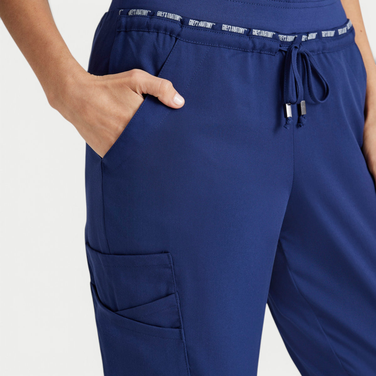 Serena 7-Pocket Mid-Rise Tapered Leg Pant | GRSP526
