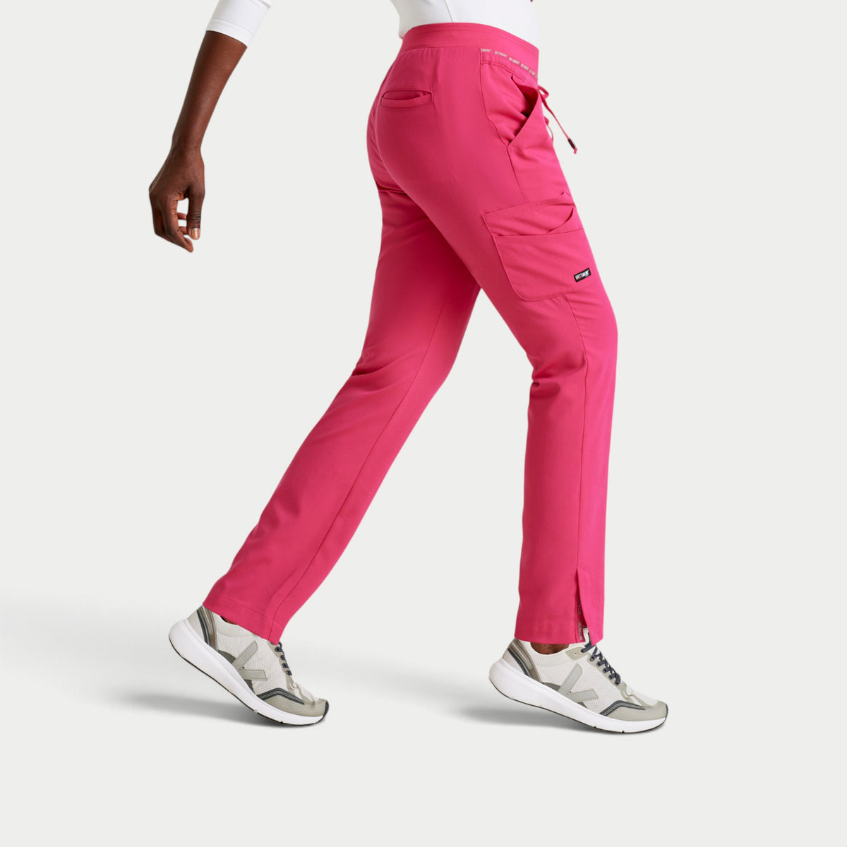 Serena 7-Pocket Mid-Rise Tapered Leg Pant | GRSP526