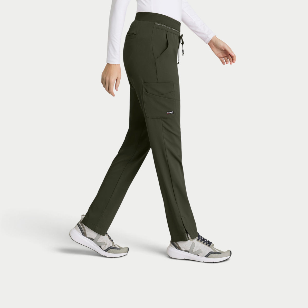 Serena 7-Pocket Mid-Rise Tapered Leg Pant | GRSP526