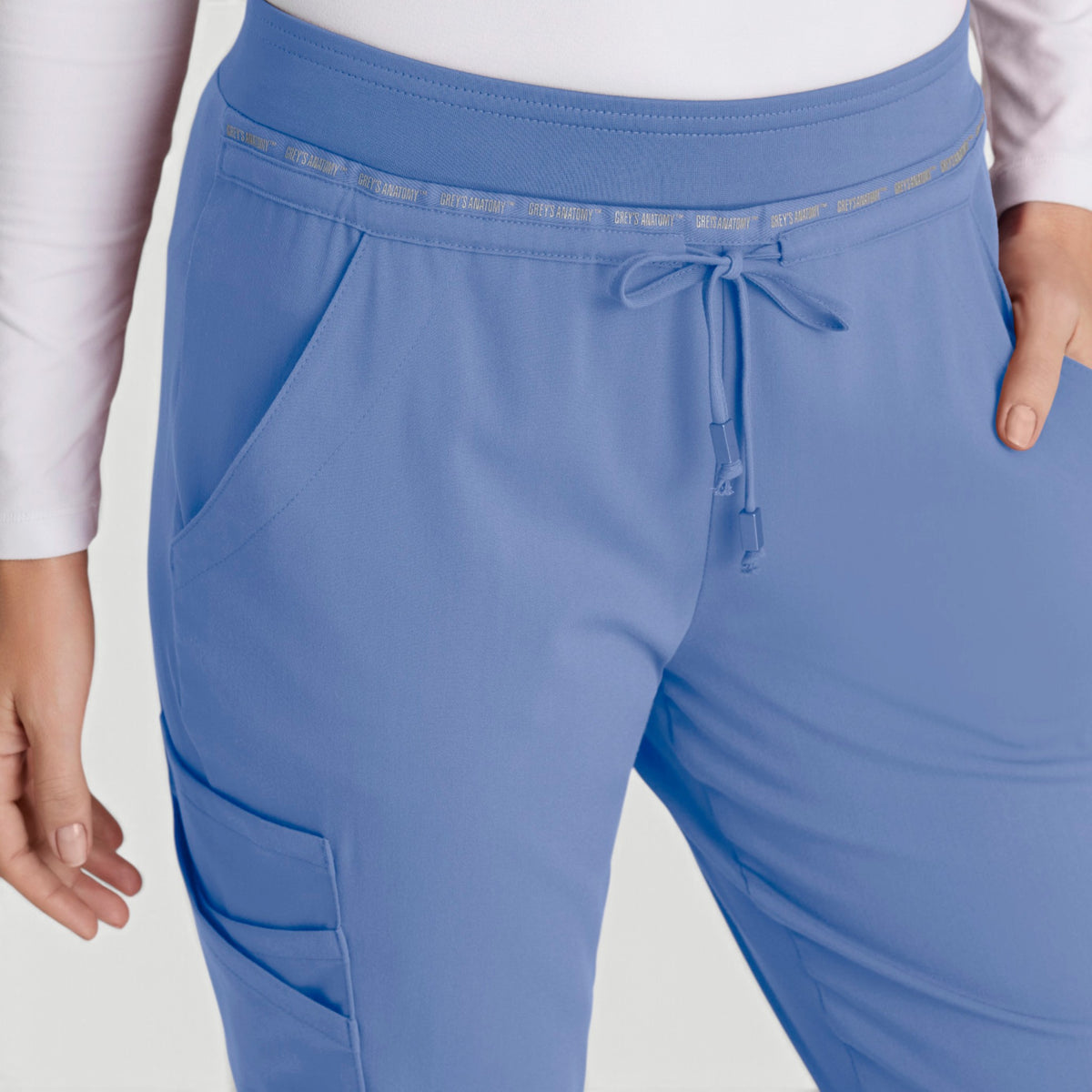 Serena 7-Pocket Mid-Rise Tapered Leg Pant | GRSP526