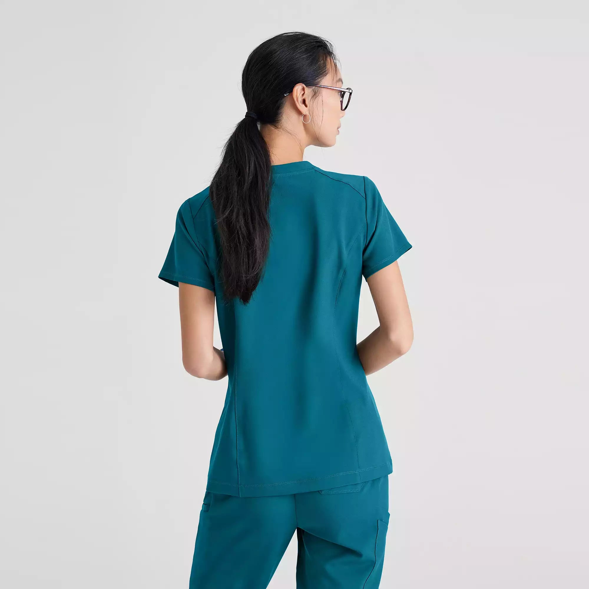 Grey's Anatomy Banded V-Neck Tuck-In Top | GSST181