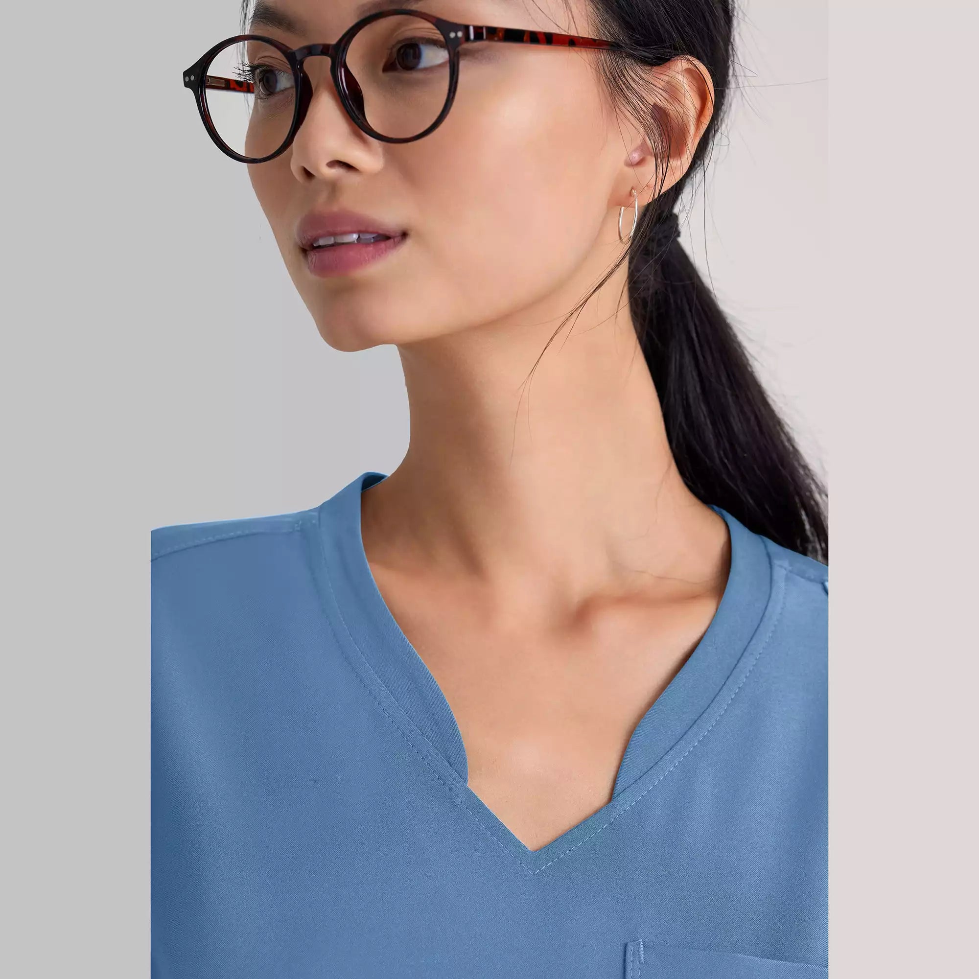 Grey's Anatomy Banded V-Neck Tuck-In Top | GSST181
