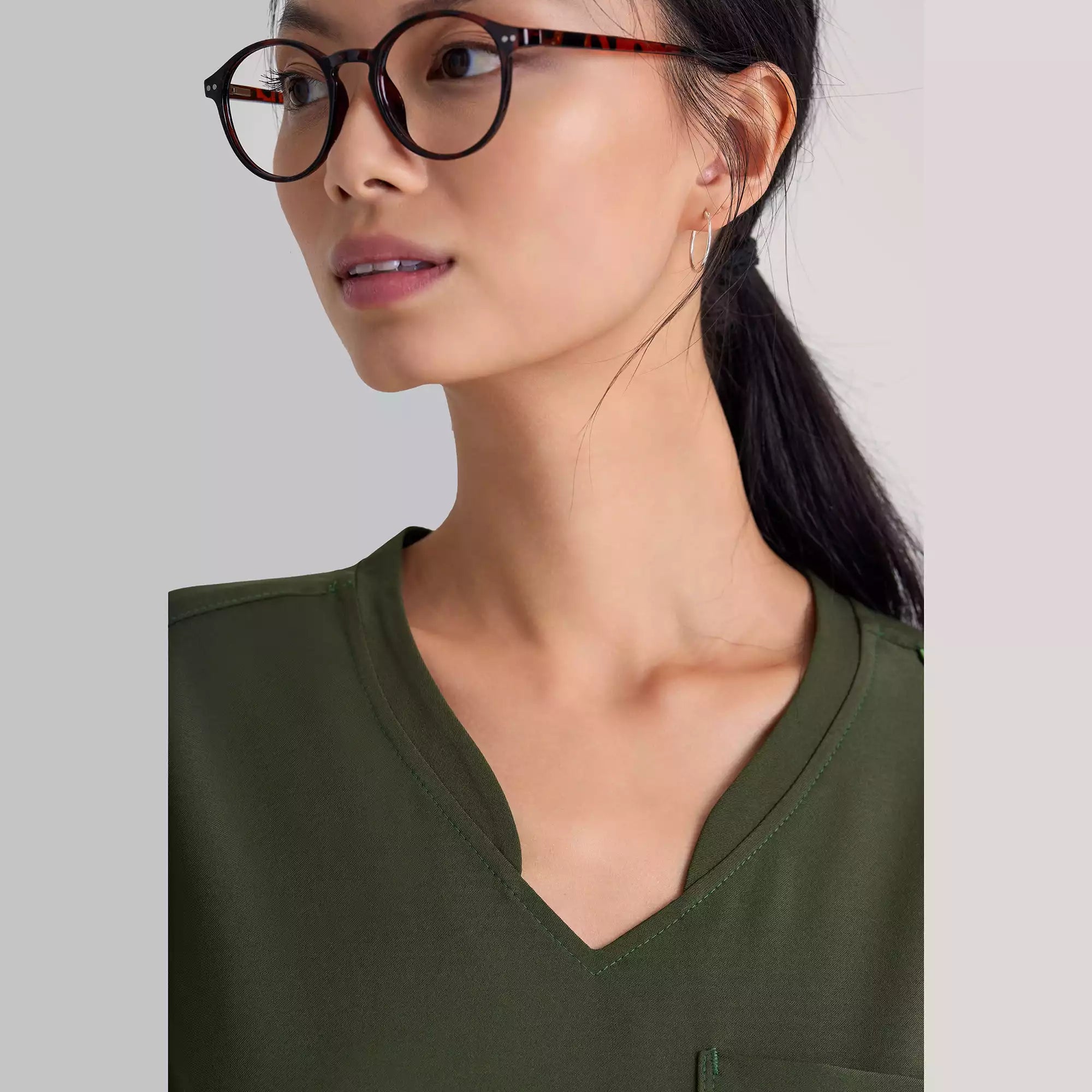 Grey's Anatomy Banded V-Neck Tuck-In Top | GSST181