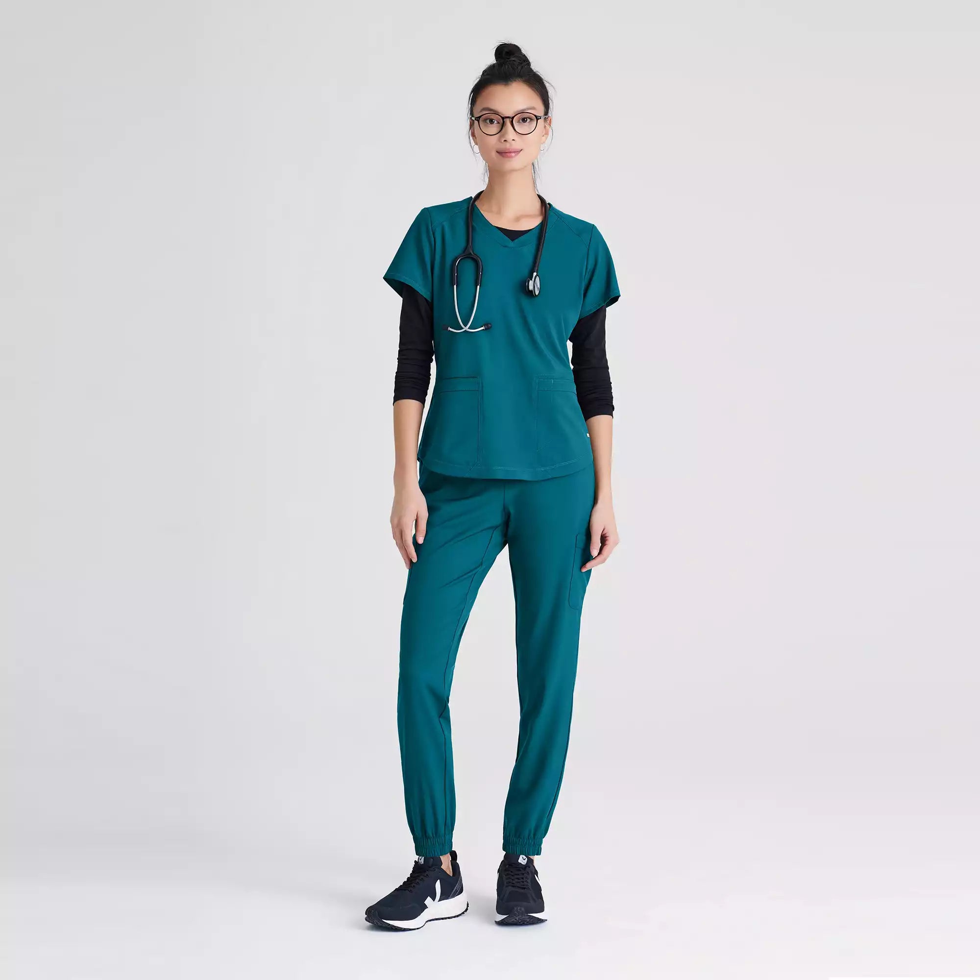 Grey's Anatomy Evolve 2 Pocket Piped V-Neck Top | GSST180