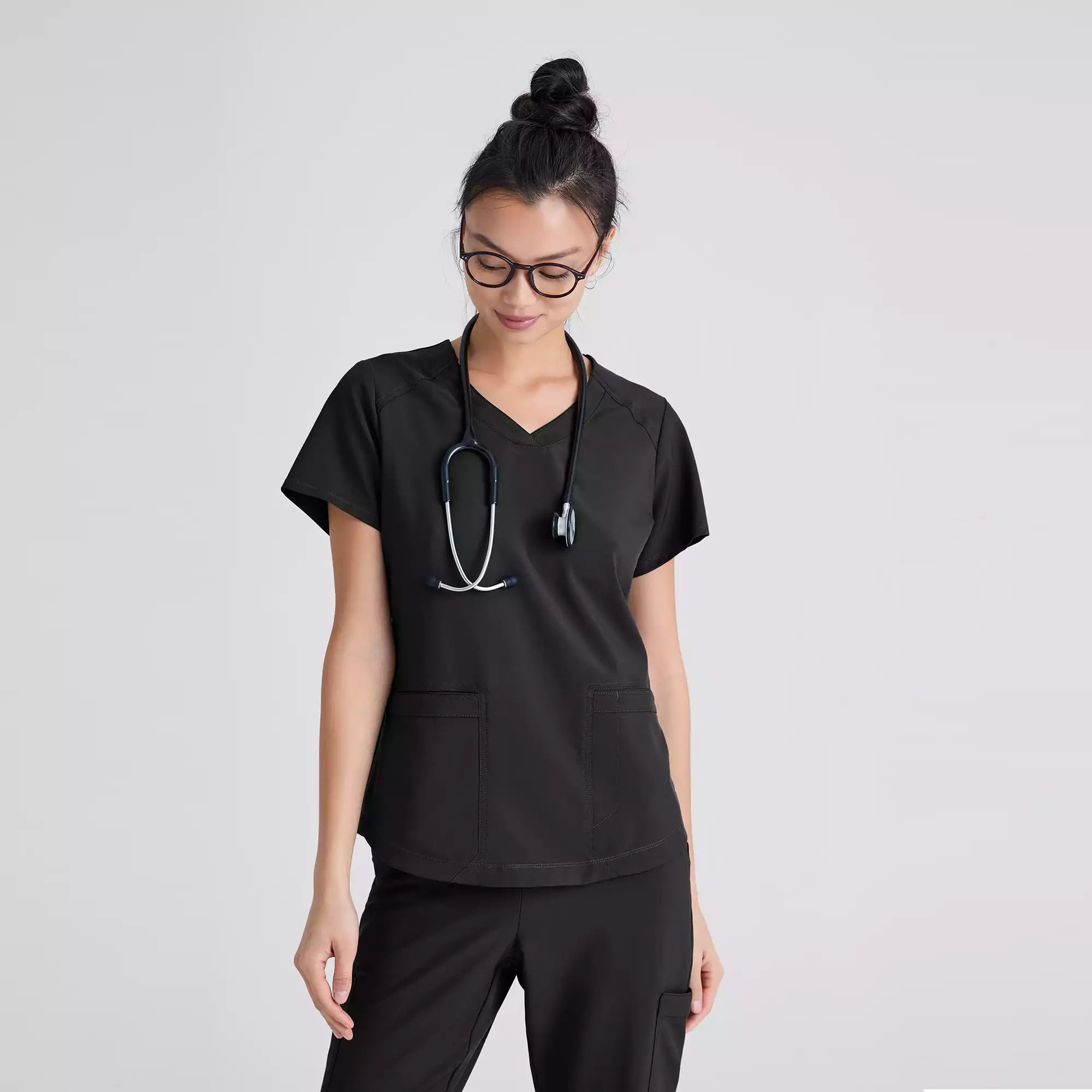 Grey's Anatomy Evolve 2 Pocket Piped V-Neck Top | GSST180
