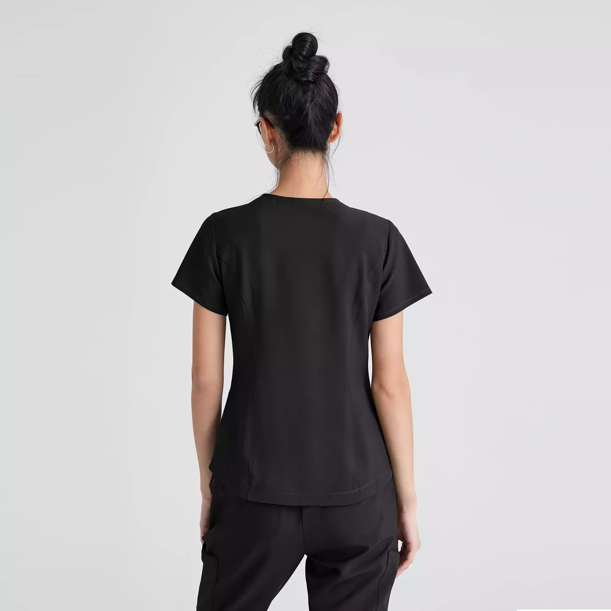 Grey's Anatomy Evolve 2 Pocket Piped V-Neck Top | GSST180