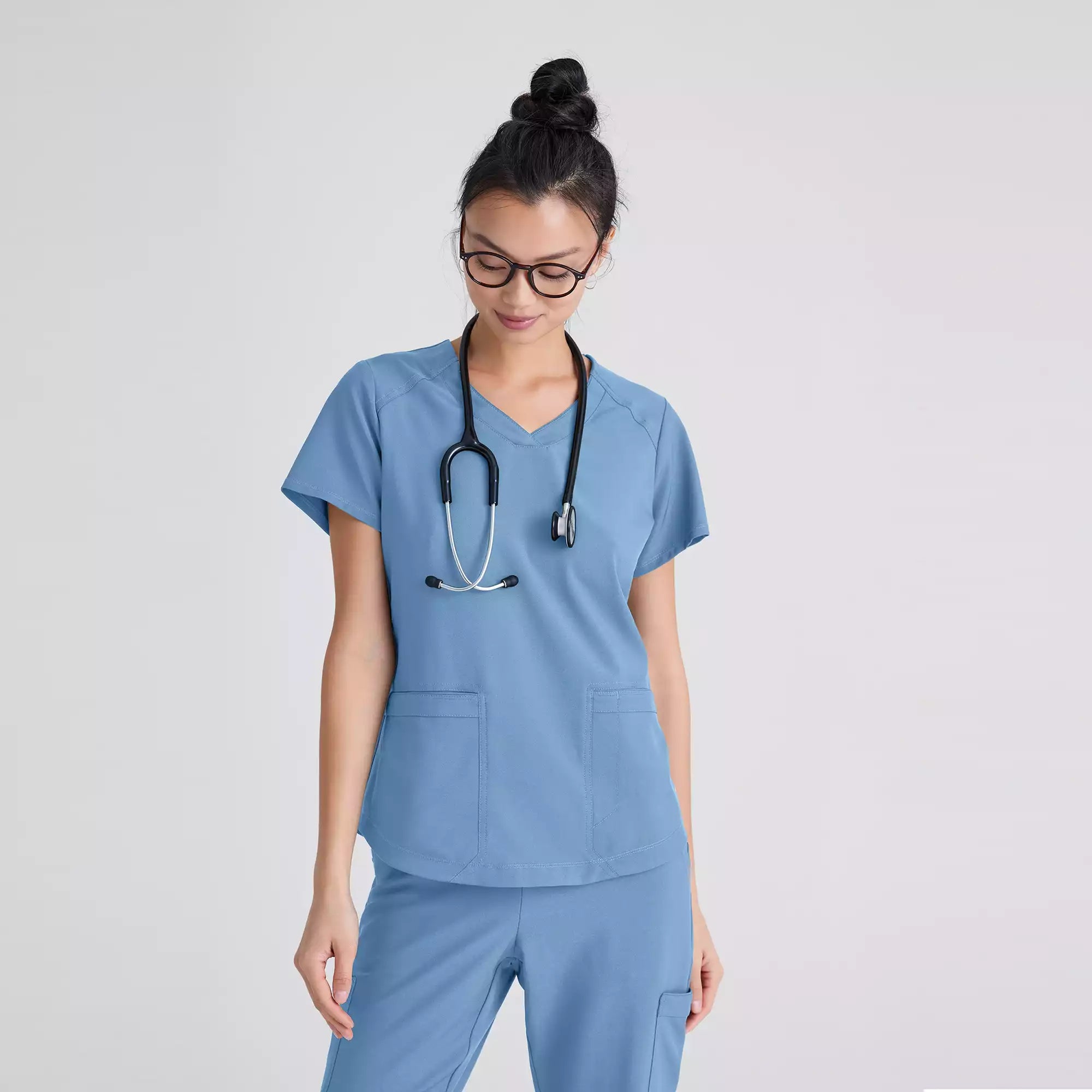 Grey's Anatomy Evolve 2 Pocket Piped V-Neck Top | GSST180