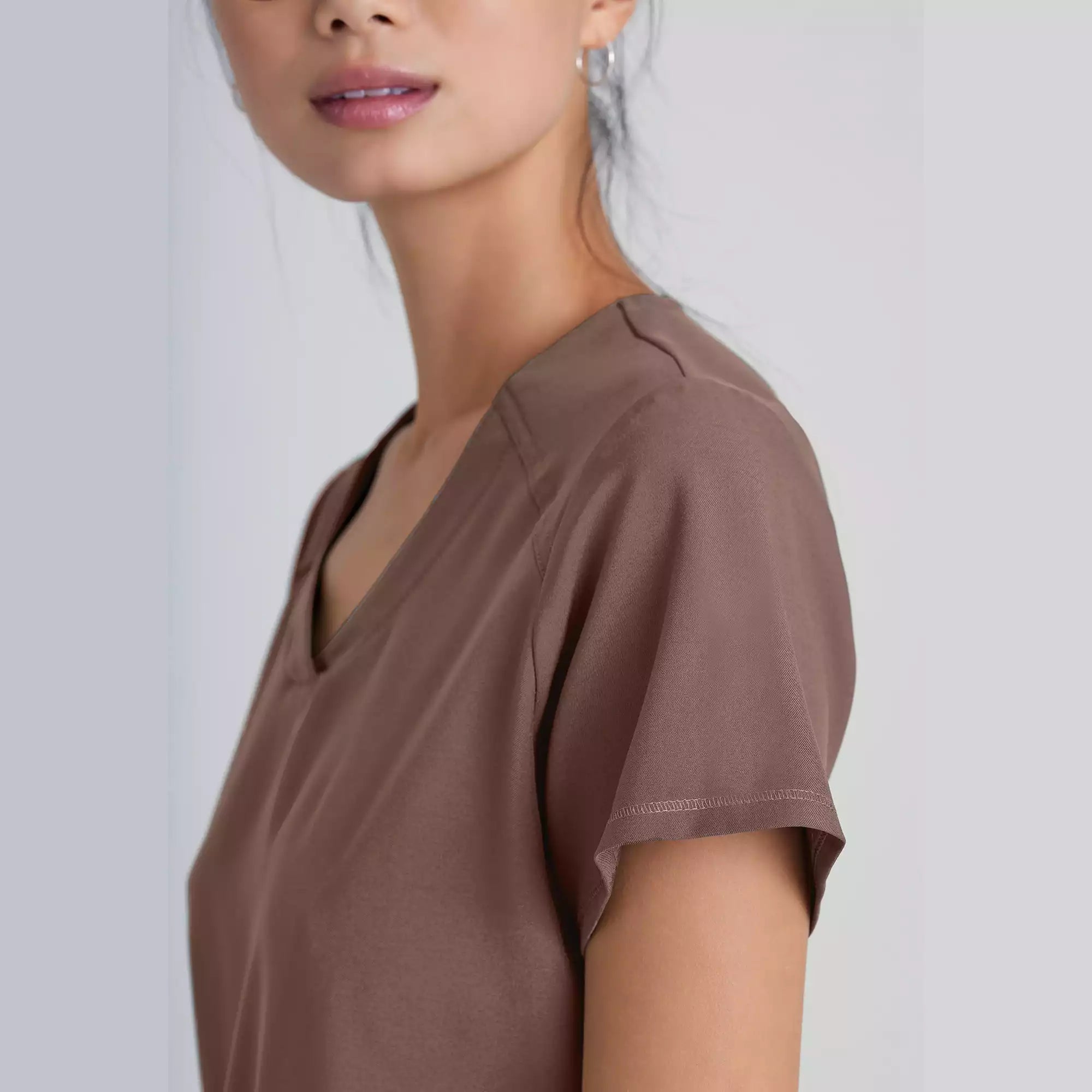 Grey's Anatomy Evolve 2 Pocket Piped V-Neck Top | GSST180