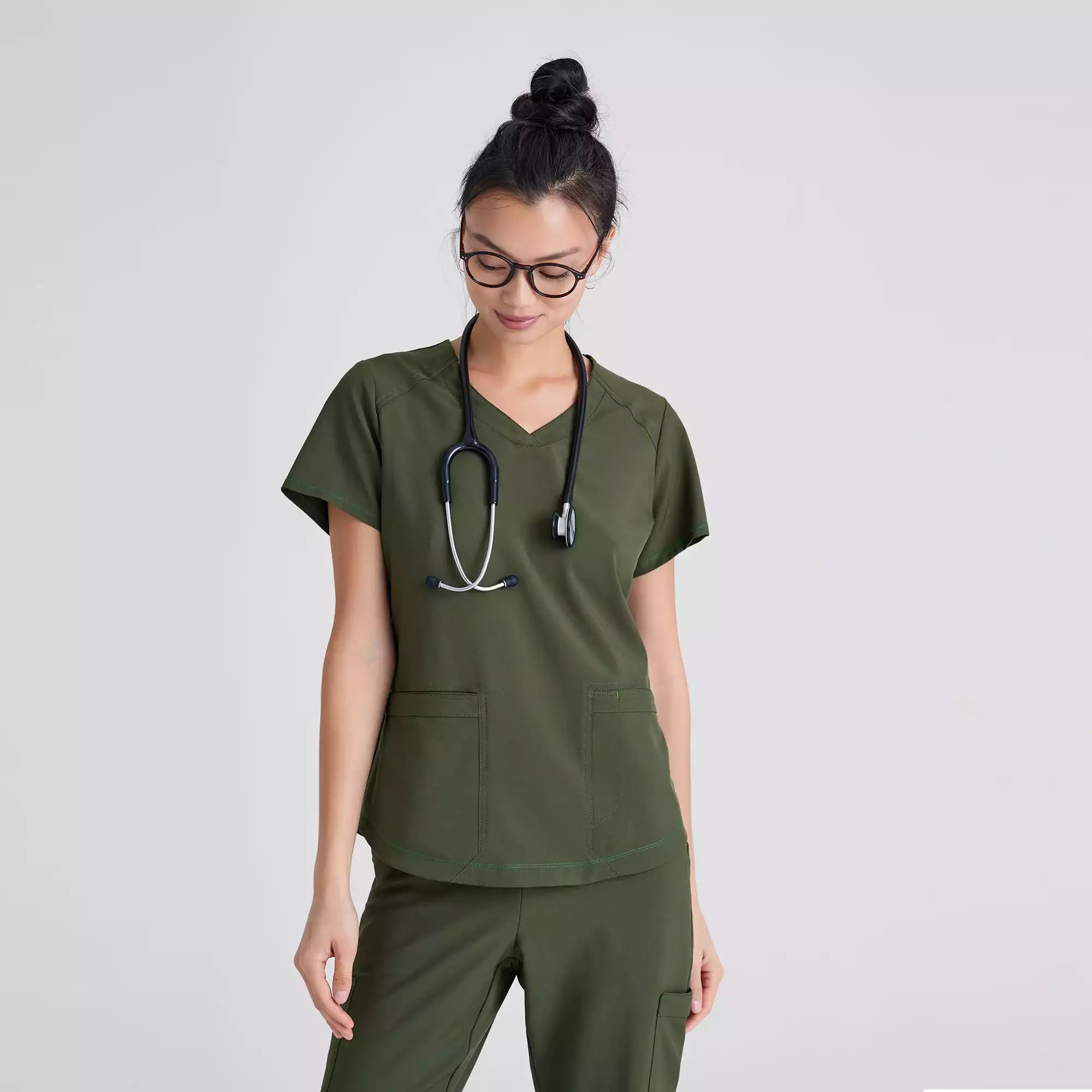 Grey's Anatomy Evolve 2 Pocket Piped V-Neck Top | GSST180