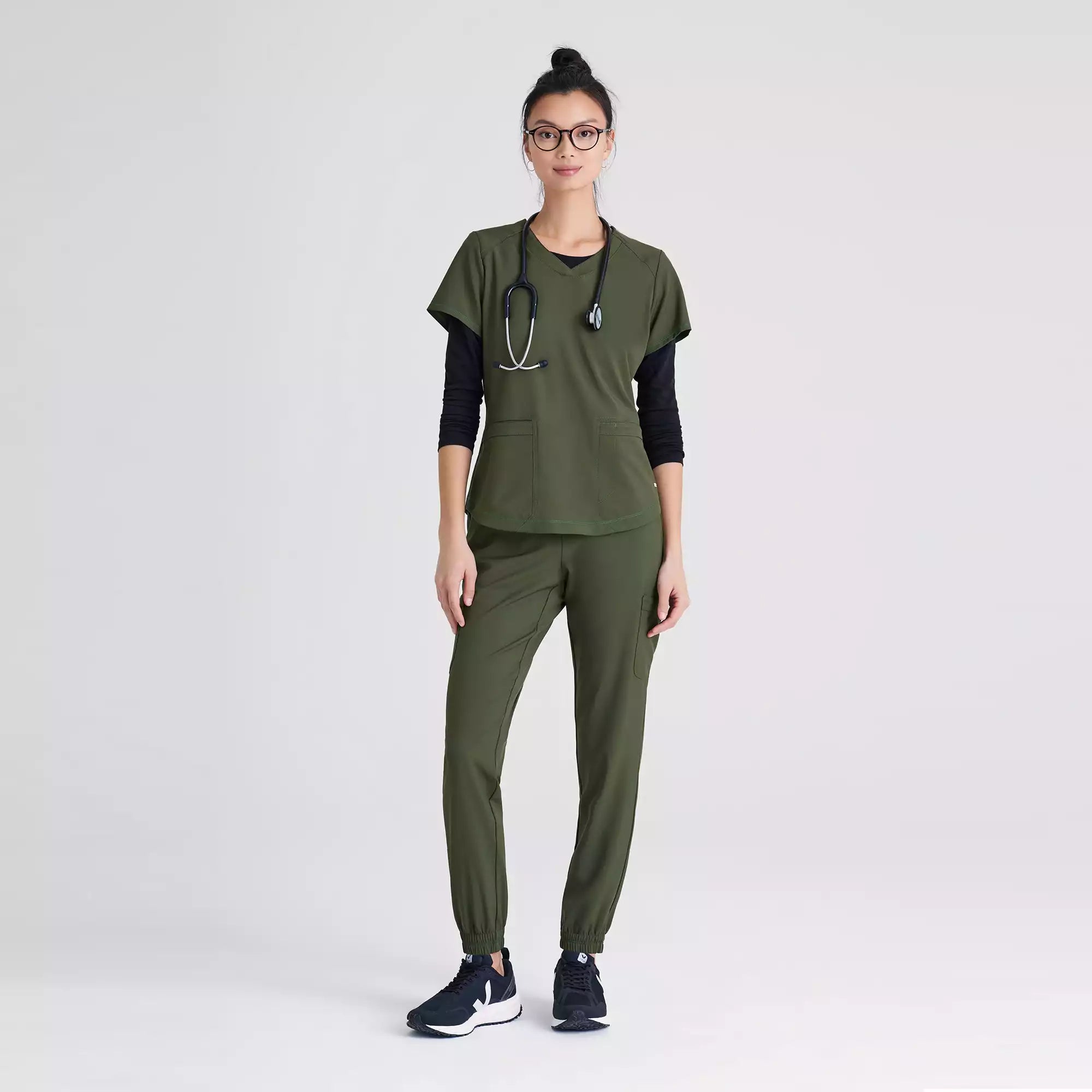 Grey's Anatomy Evolve 2 Pocket Piped V-Neck Top | GSST180