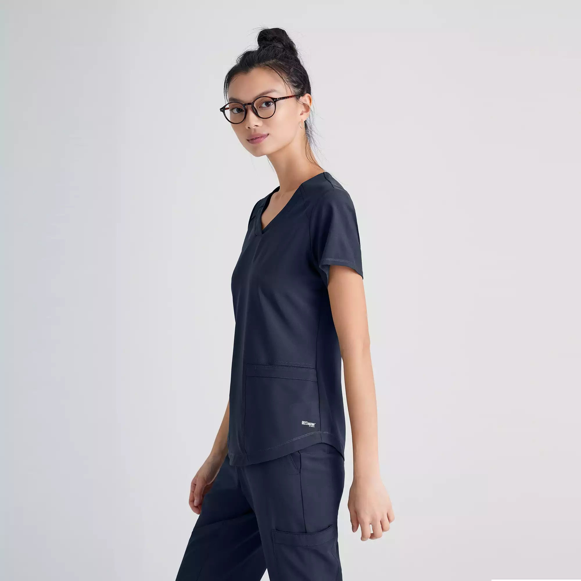 Grey's Anatomy Evolve 2 Pocket Piped V-Neck Top | GSST180