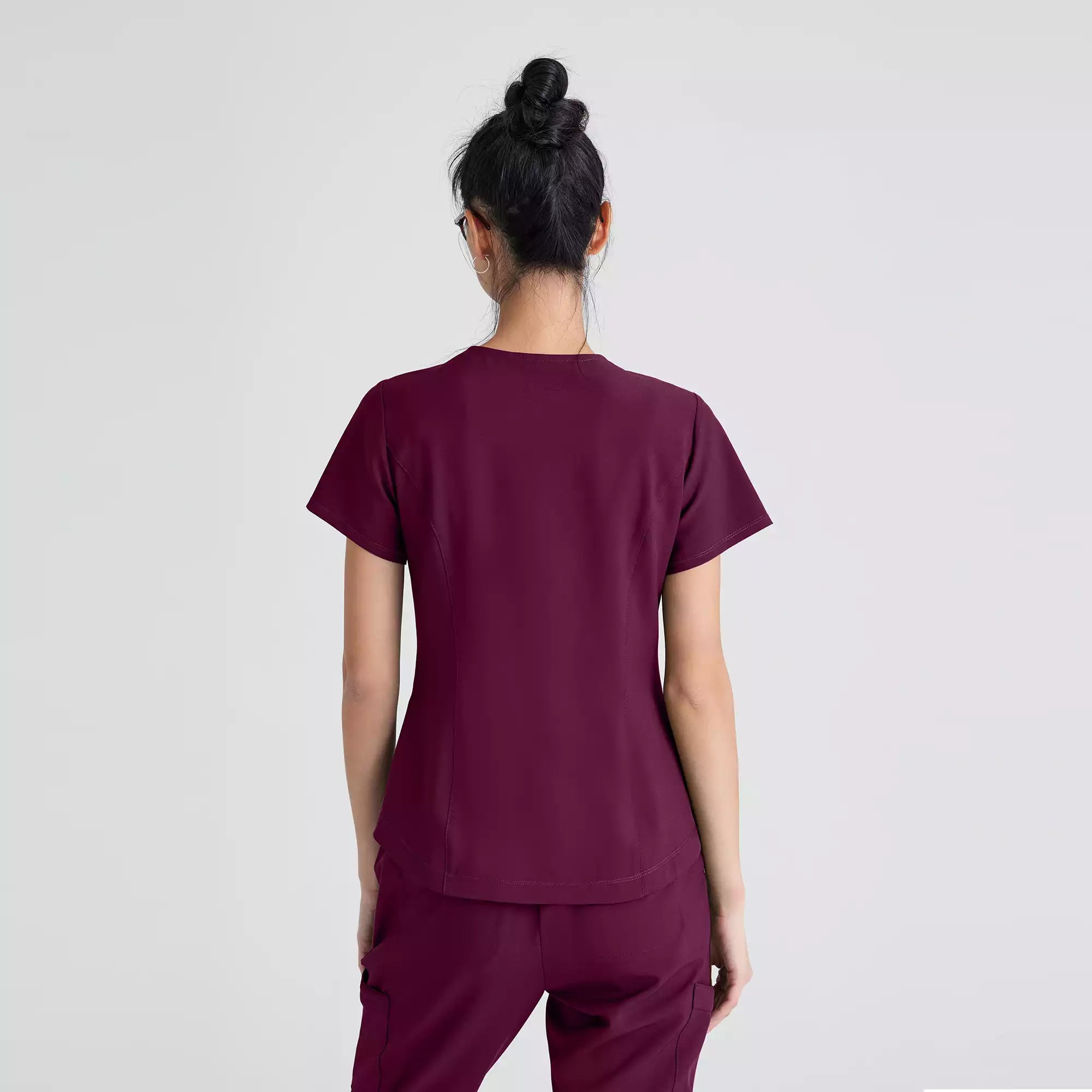 Grey's Anatomy Evolve 2 Pocket Piped V-Neck Top | GSST180