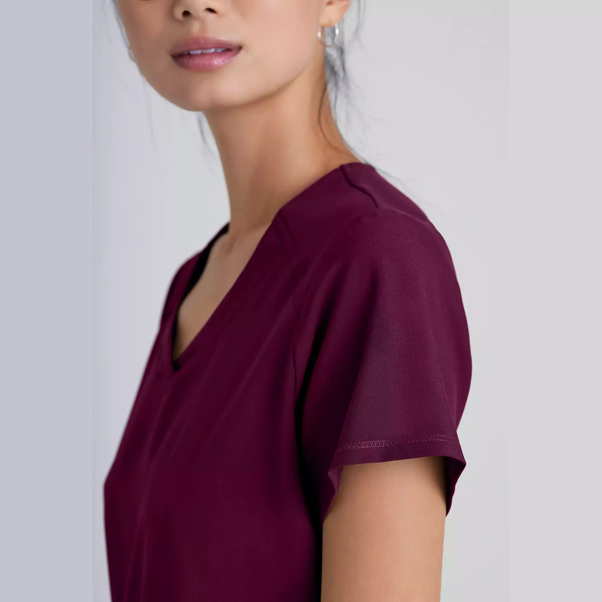 Grey's Anatomy Evolve 2 Pocket Piped V-Neck Top | GSST180