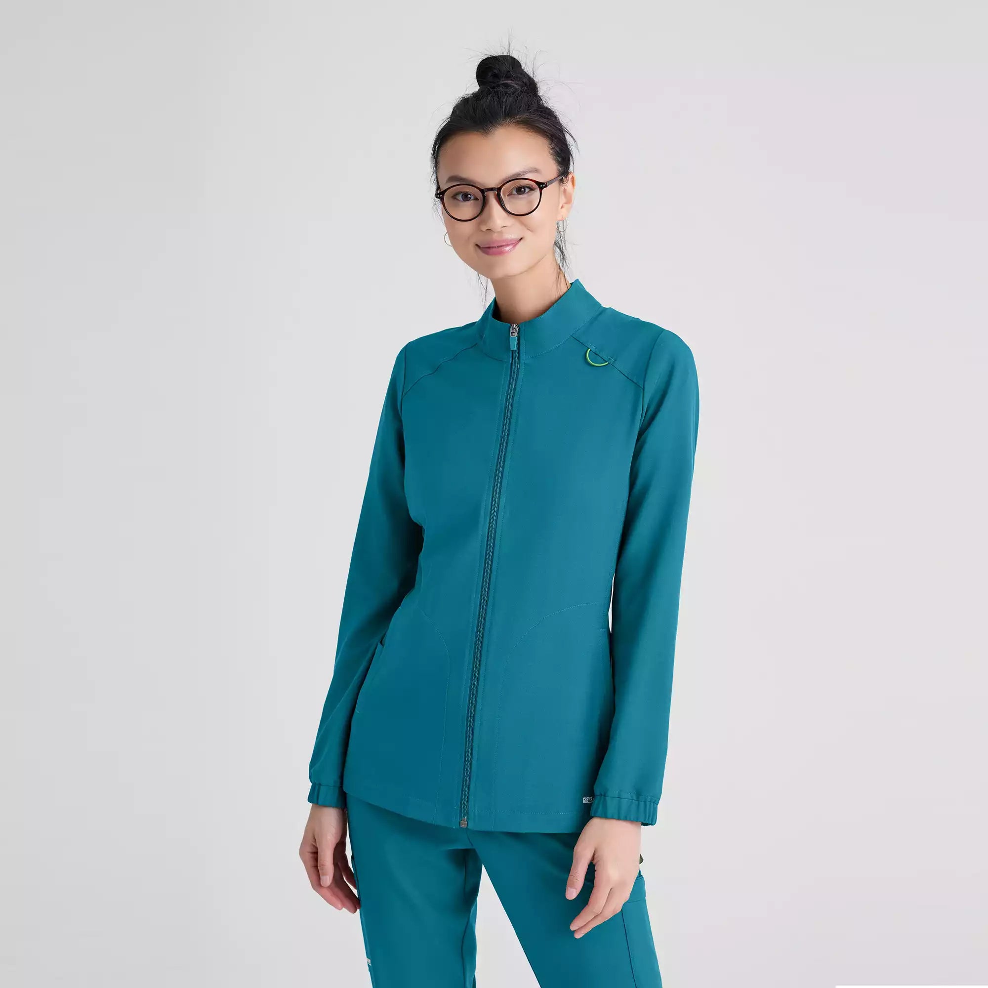 Grey's Anatomy Evolve 3 Pocket Collared Warm-Up | GSSW886