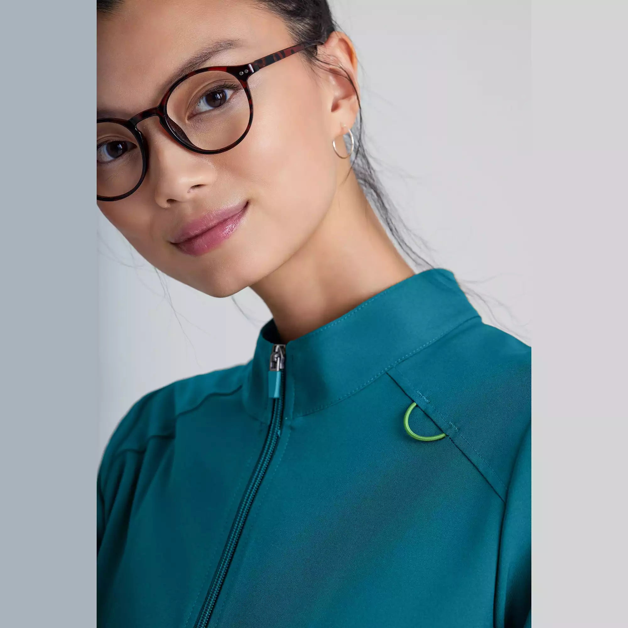 Grey's Anatomy Evolve 3 Pocket Collared Warm-Up | GSSW886