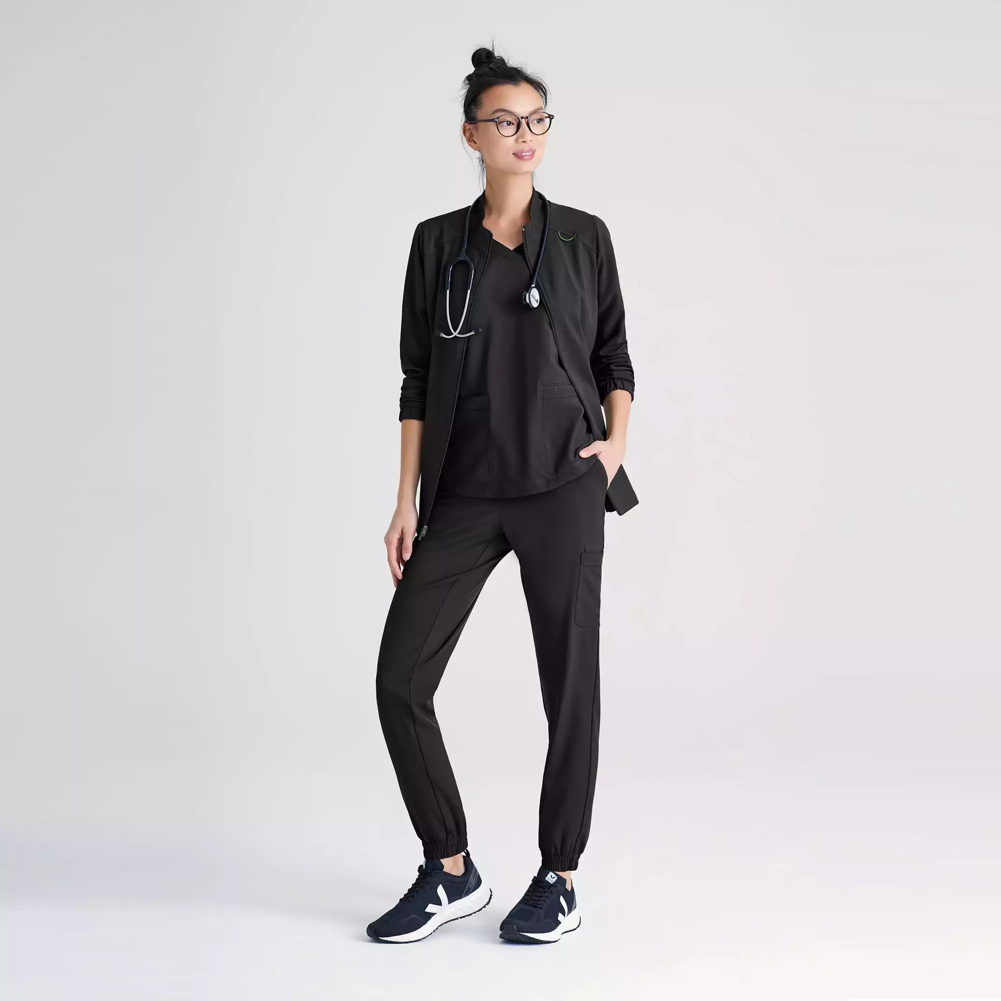 Grey's Anatomy Evolve 3 Pocket Collared Warm-Up | GSSW886