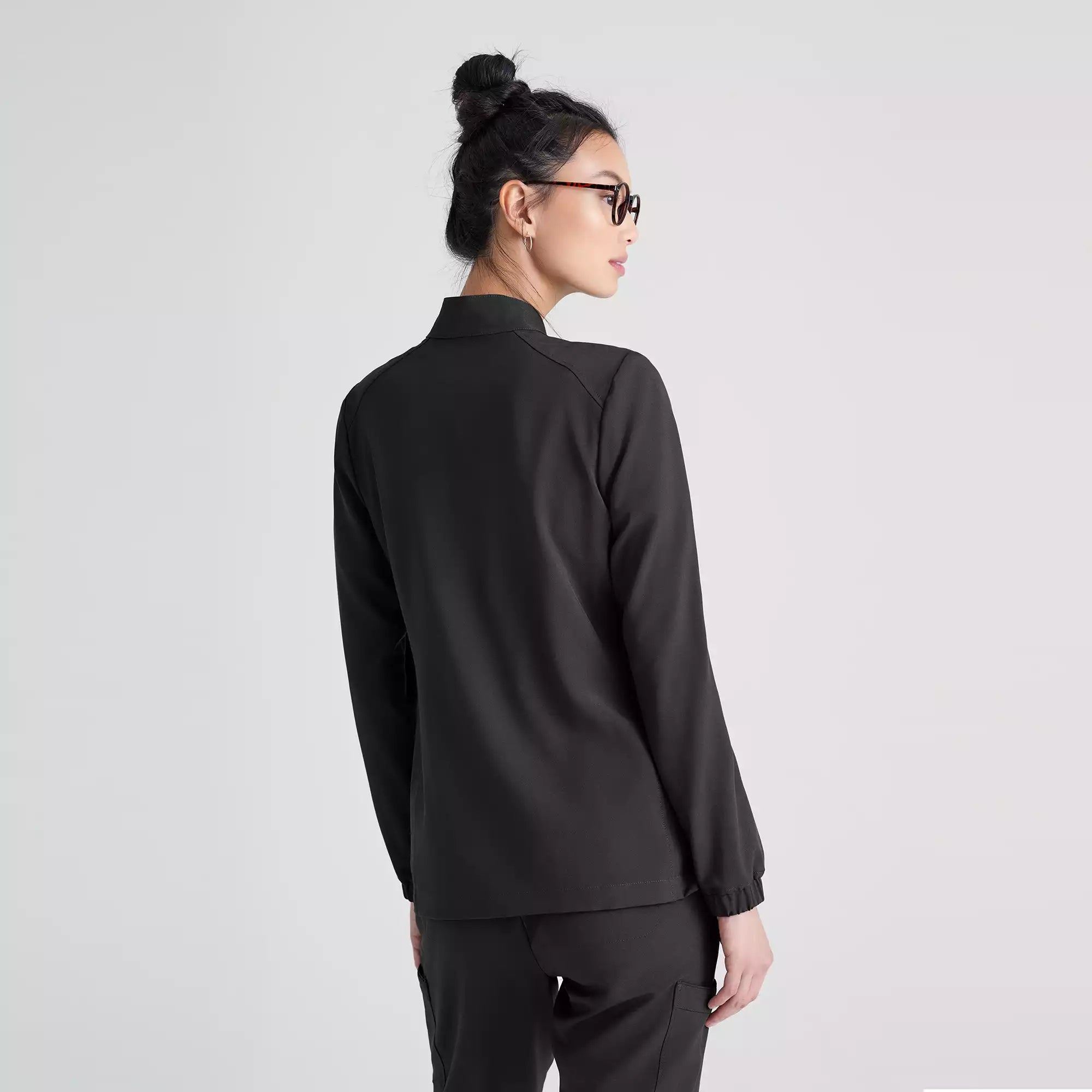 Grey's Anatomy Evolve 3 Pocket Collared Warm-Up | GSSW886