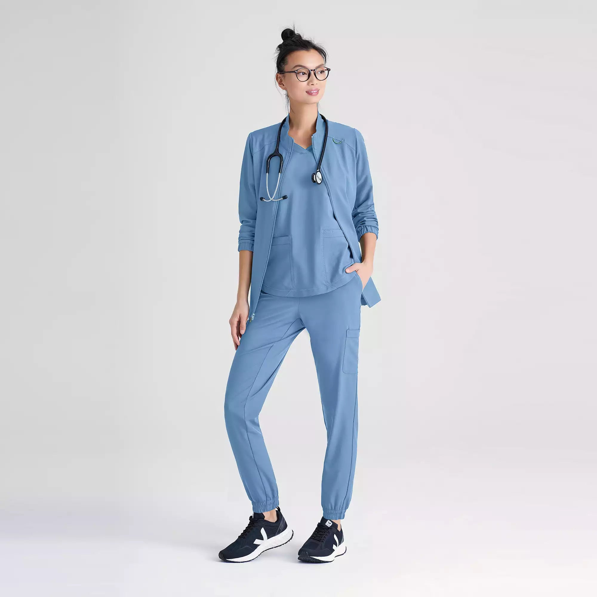 Grey's Anatomy Evolve 3 Pocket Collared Warm-Up | GSSW886