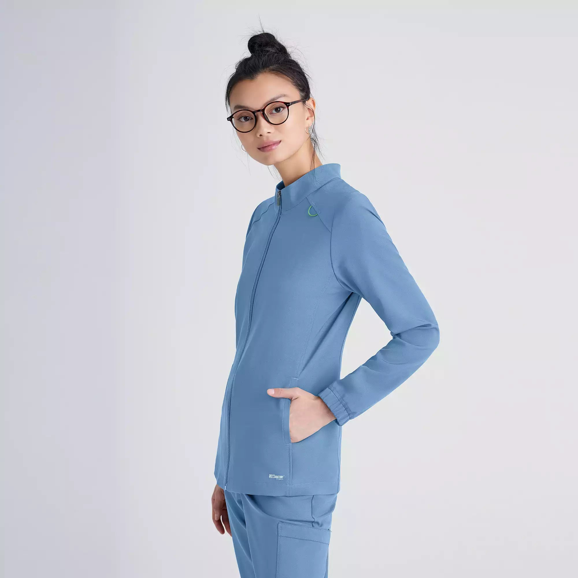 Grey's Anatomy Evolve 3 Pocket Collared Warm-Up | GSSW886