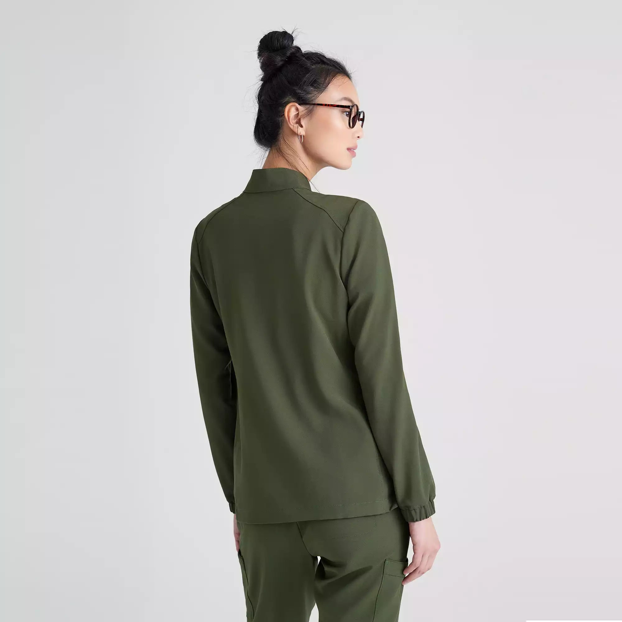 Grey's Anatomy Evolve 3 Pocket Collared Warm-Up | GSSW886