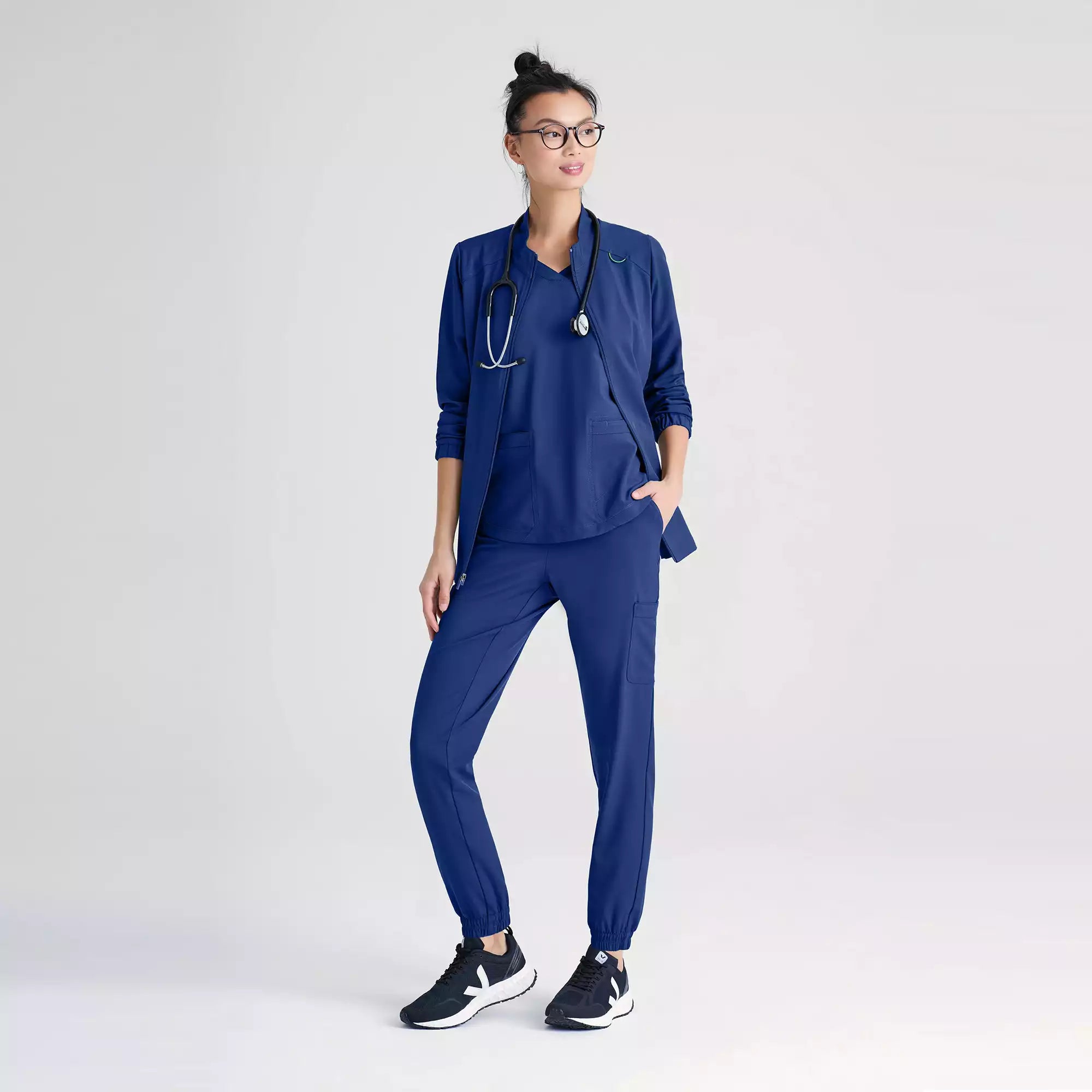 Grey's Anatomy Evolve 3 Pocket Collared Warm-Up | GSSW886